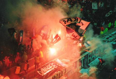 21-LYON-OM 03.jpg